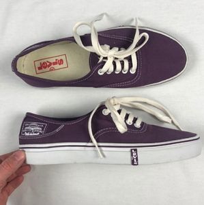 Levi’s low top